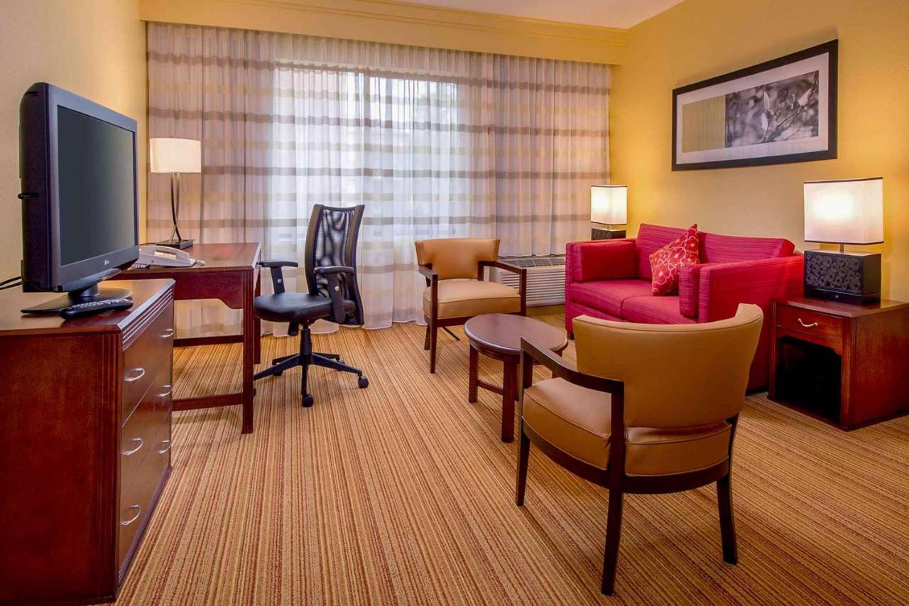 Sonesta Select Durham Research Triangle Park Hotel Kültér fotó